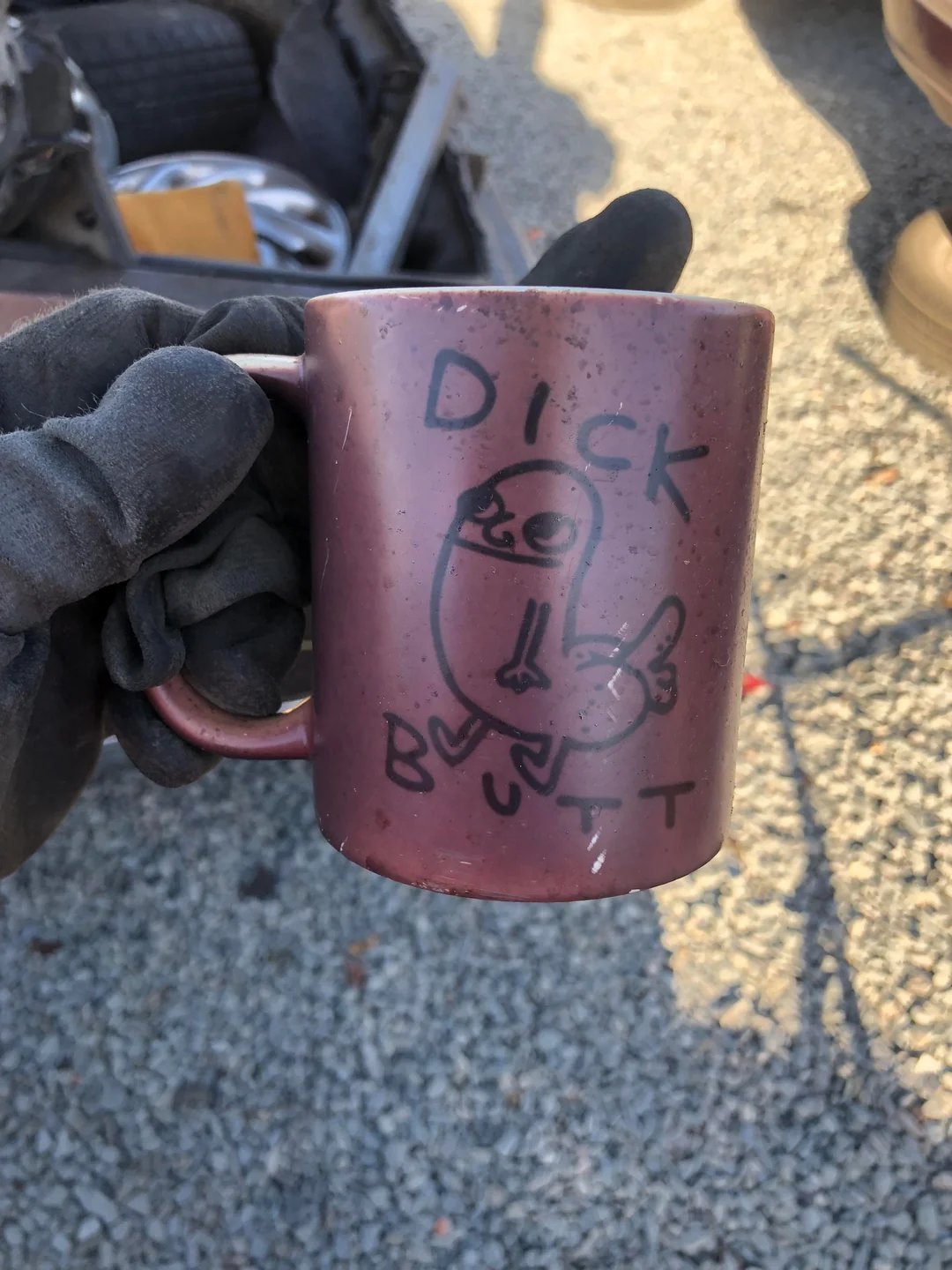 i-work-in-a-junk-yard-i-just-cannot-escape-v0-n2wiyxtnnuo11.webp