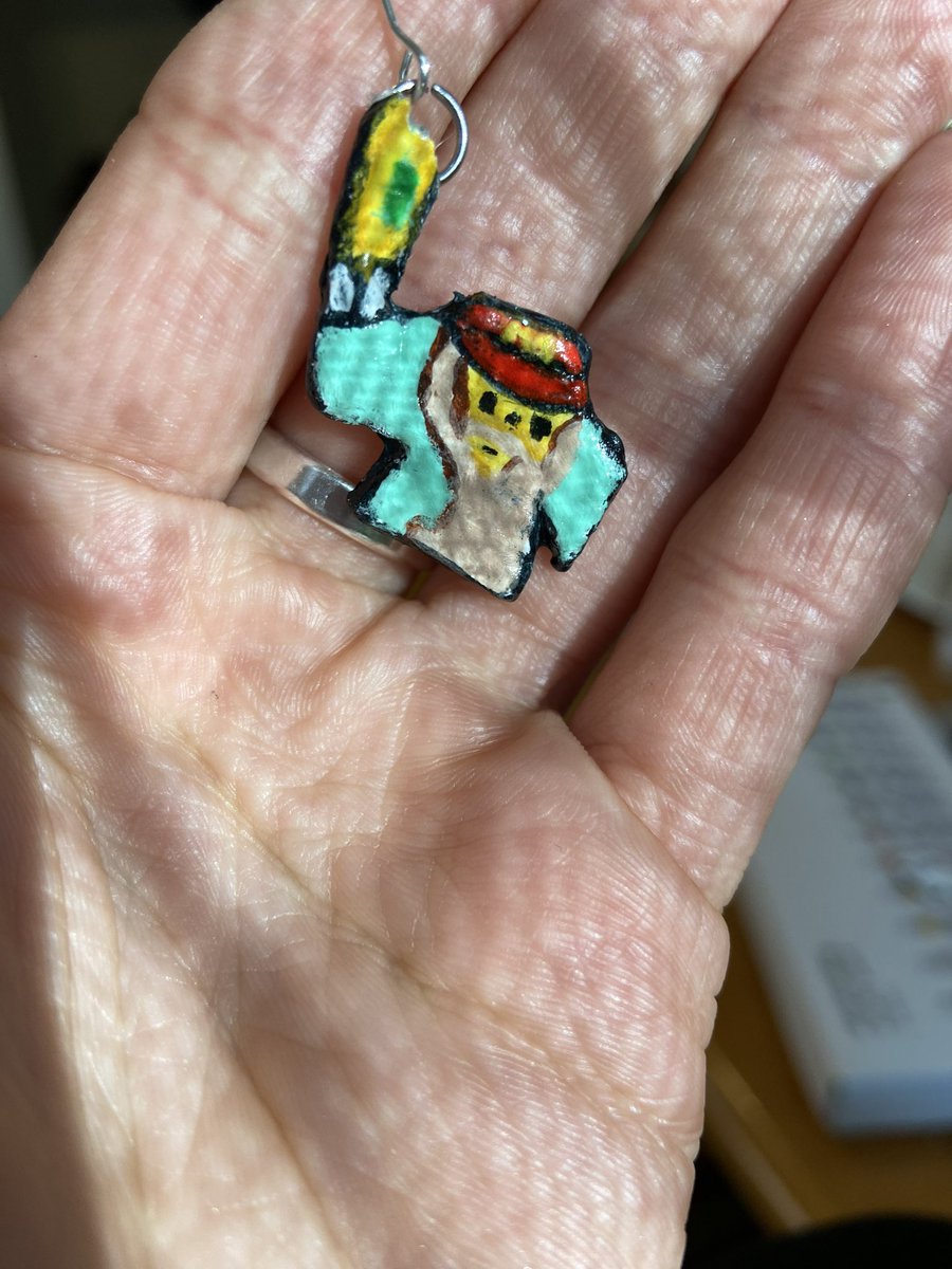 I want to say a big thank you to my girlfriend for helping me realize this idea. 

I hope you will like these magical earrings too! 

@TaprootWizards @udiWertheimer https://t.co/TGPdXWiswF